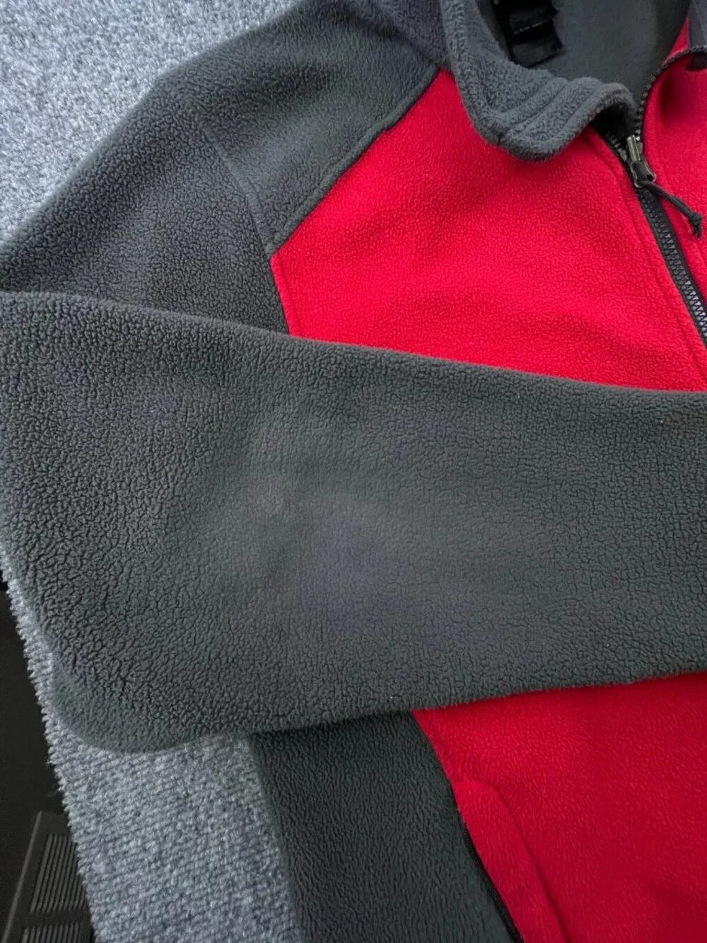 The North Face Jacket Men’s Large Fleece Red Gray Full Zip Long Sleeve w Logo